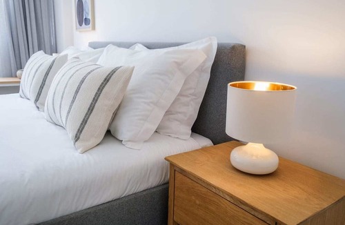 Estoril Apartment | Sea View in Estoril by Portugal Portfolio