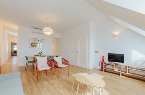 Encarnacao Apartment | NEW! CASTLE VIEW FAMILY & FRIENDS BAIRRO ALTO