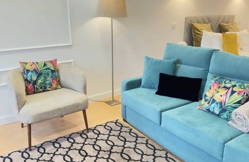 Lordelo do Ouro e Massarelos Apartment | Luxury romantic stay Douro river & sunset views