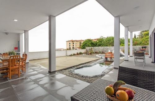Canico Apartment | Paraíso Madeira Studios – Suite 'Mariana', Atlantic View, Cuisine & Unique Hospitality