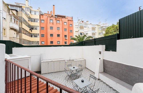 Sao Jorge de Arroios Apartment | The Twenties by GuestReady - Room 04