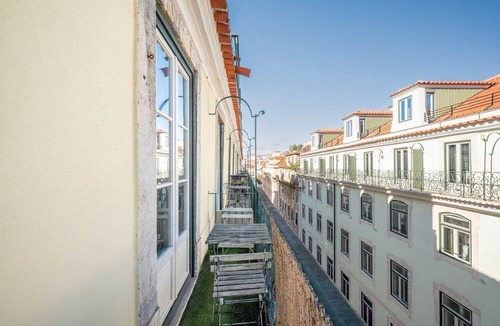 Chiado Apartment | GuestReady - Night out adventure in Lisbon