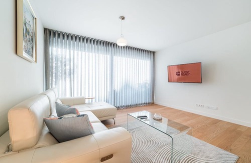 Canidelo Apartment | GuestReady - Classy retreat with river view