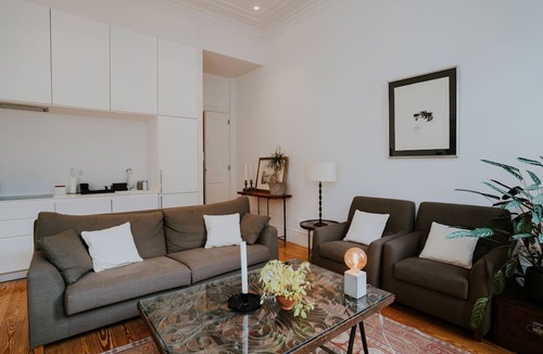 Bonfim Apartment | VIVA Contemporary Duque Terceira