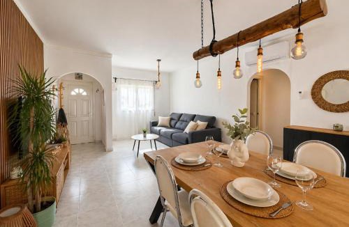 Portimao Apartment | Oasis Parque Ground Floor Apartment with Pools, Jacuzzi & Tennis Portimao