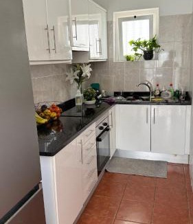 Mem Martins House | Cozy home stay at a villa with beautiful garden