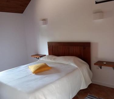 Beijos House | Casa de Andrães - Glicíneas