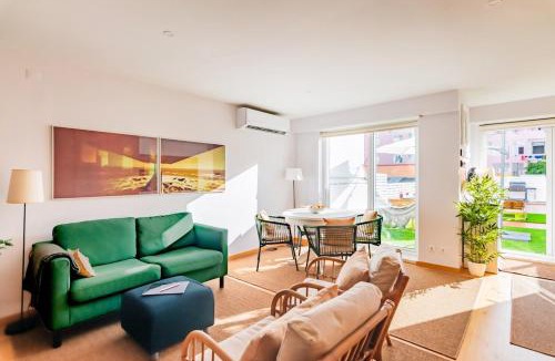 Sao Joao de Deus Apartment | @ShôLubi - Charming, Quiet & Cozy!