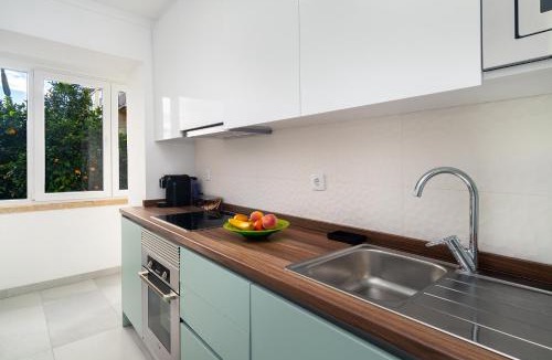 Carvoeira Apartment | Garden Apartment with BBQ & Orange Tree - Near Lisbon & Sintra
