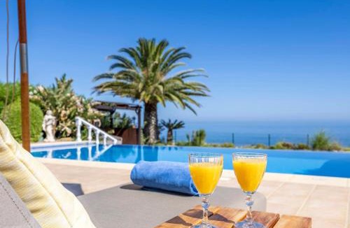 Luz Villa | Villa Zinha