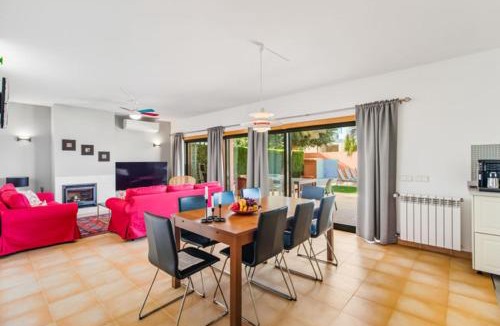 Ameijeira House | Spacious and elegant holiday home !
