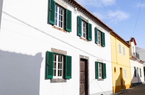 Furnas House | Casa da Alegria