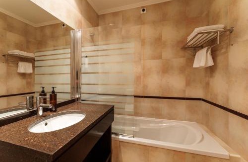 Entroncamento Hotel | Made Inn Entroncamento