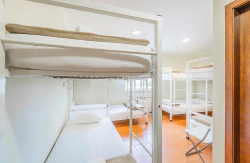 Casal do Pardo Hostel | HI São Martinho do Porto - Pousada de Juventude