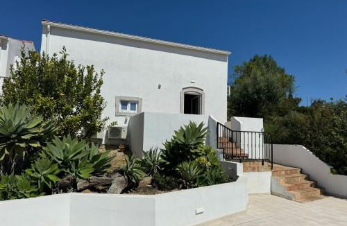 Quinta das Raposeiras House | Quinta do Olival - Casa Limão - Calm & wellness