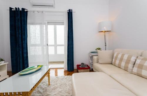 Cova da Piedade Apartment | Almada Lisbon em frente dos transportes públicos