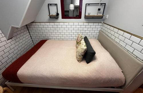 Encarnacao Apartment | Lisbon Underground Apartment