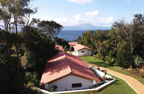 Urzelina House | Villas Casteletes