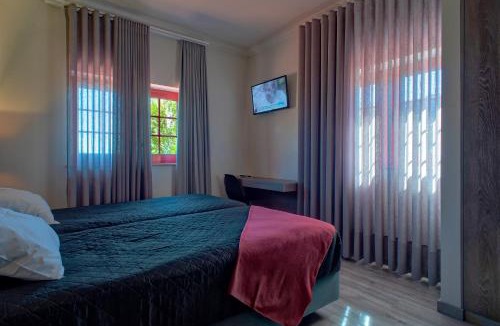 Castro Laboreiro Bed & Breakfast | Alojamento Local - Miradouro do Castelo
