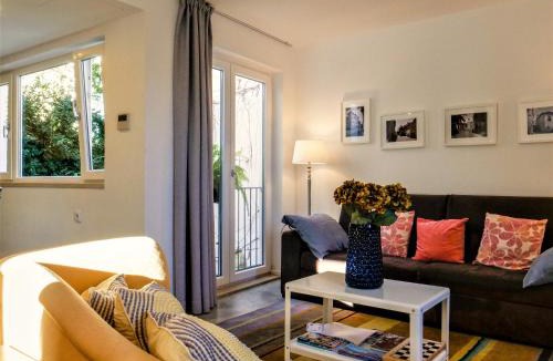 Santa Maria Maior Apartment | Apartments Uppe Villa