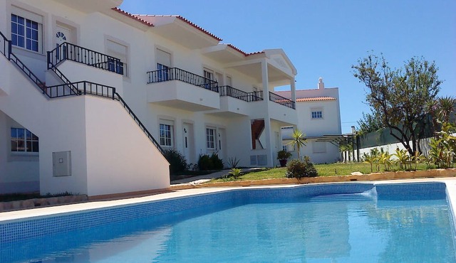 Captivating 1-bed Apartment in Olhos de Agua