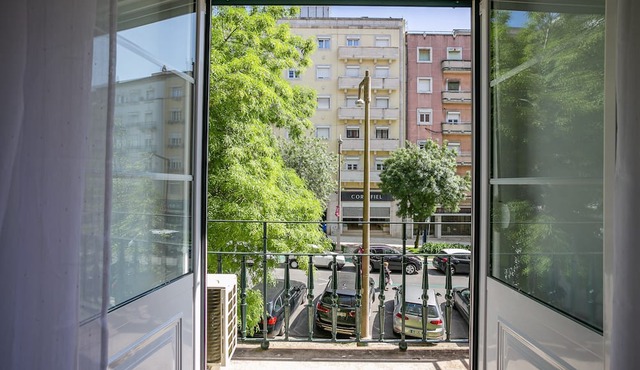 Home Out Rooms & Apartments