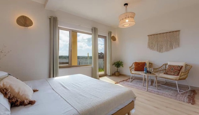 Eco Stay on the Hill by Sea N' Rent