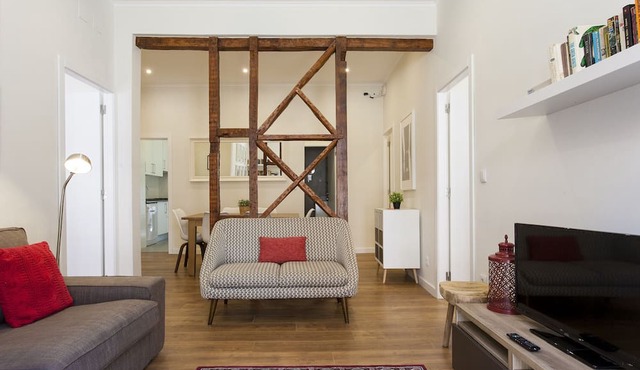 Central Downtown 4E up to 13guests by Central Hill