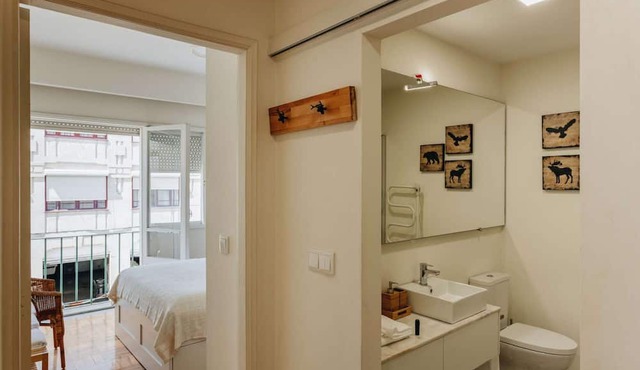 Cozy 1-Bedroom with Private Terrace in Palmela