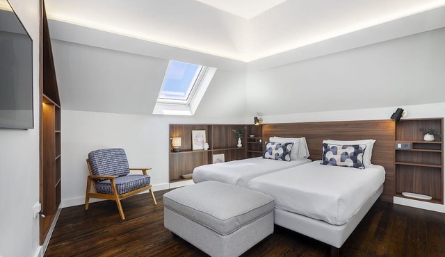 New! Luxury Prime Location Great for Family & Friends