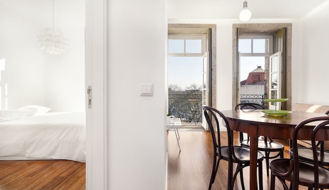 Charming and spacious Apartment Port Historic Center