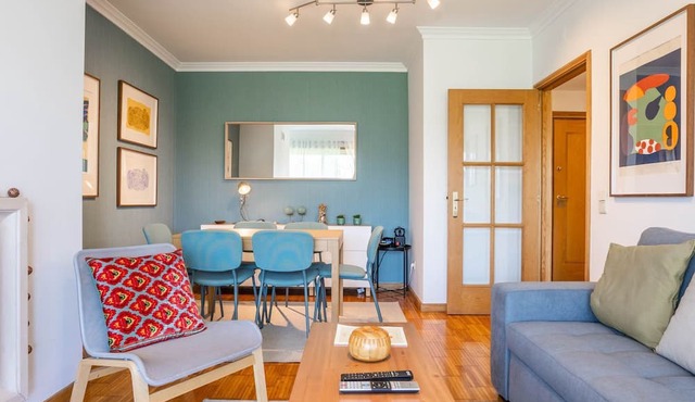 Infante Cozy 1BR w/Parking by LovelyStay