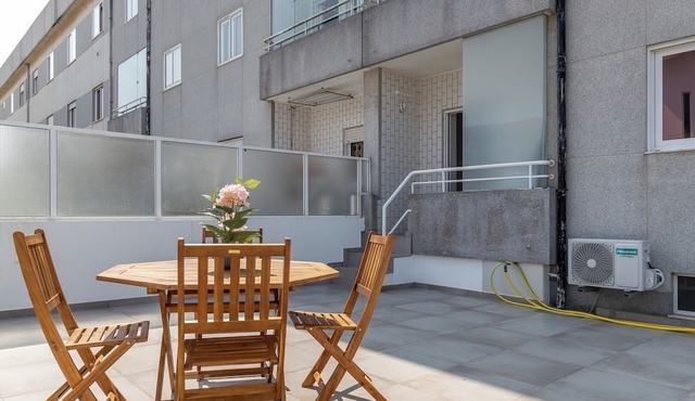 Charming|Relaxing Getaway w/Terrace and Workspace