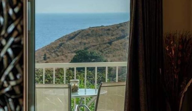 GuestReady - Madeira Oasis Getaway