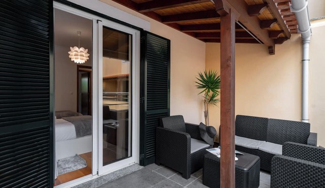Apartment with Balcony - Caniço Golden