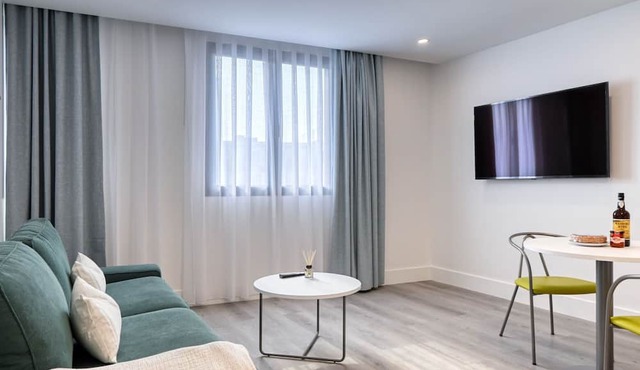 BSE15 Apartments 4L, a Home in Madeira