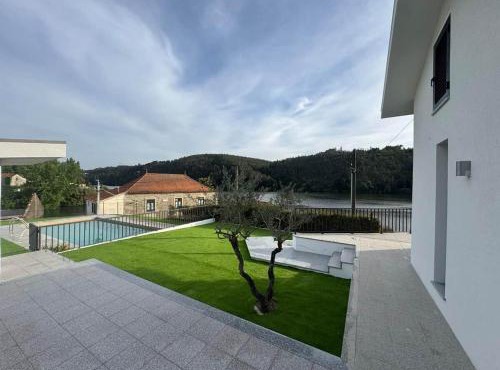 Villa 6 chambres/piscine 20mn Porto