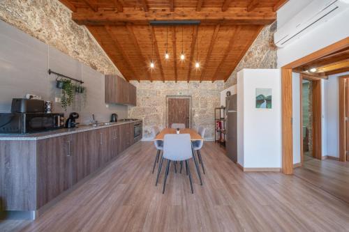 Casa da Portazinha - by Proguest
