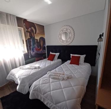 Leonchic - Guest House com Piscina de Água Salgada